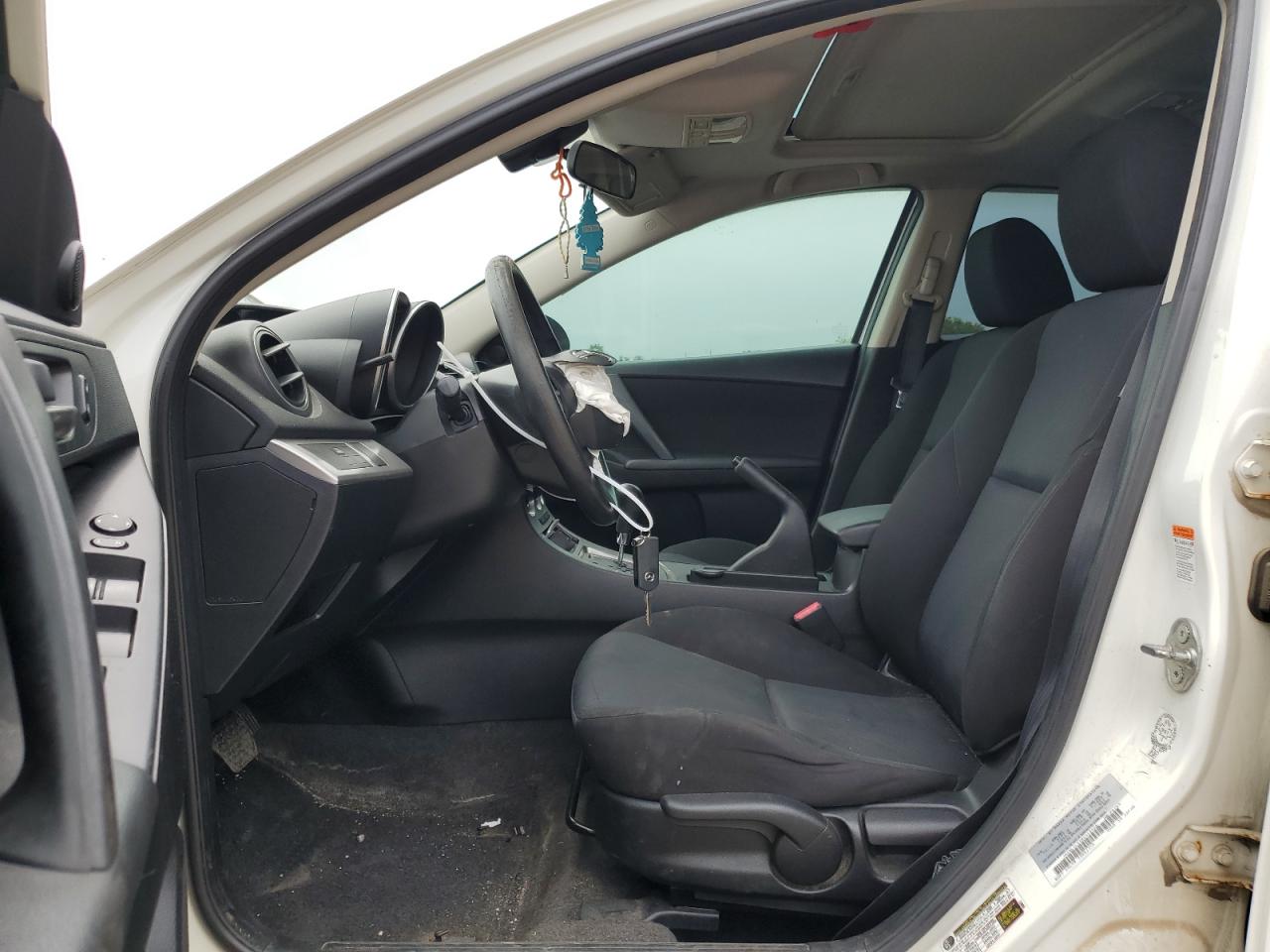 2011 Mazda 3 S VIN: JM1BL1L53B1413122 Lot: 62556414