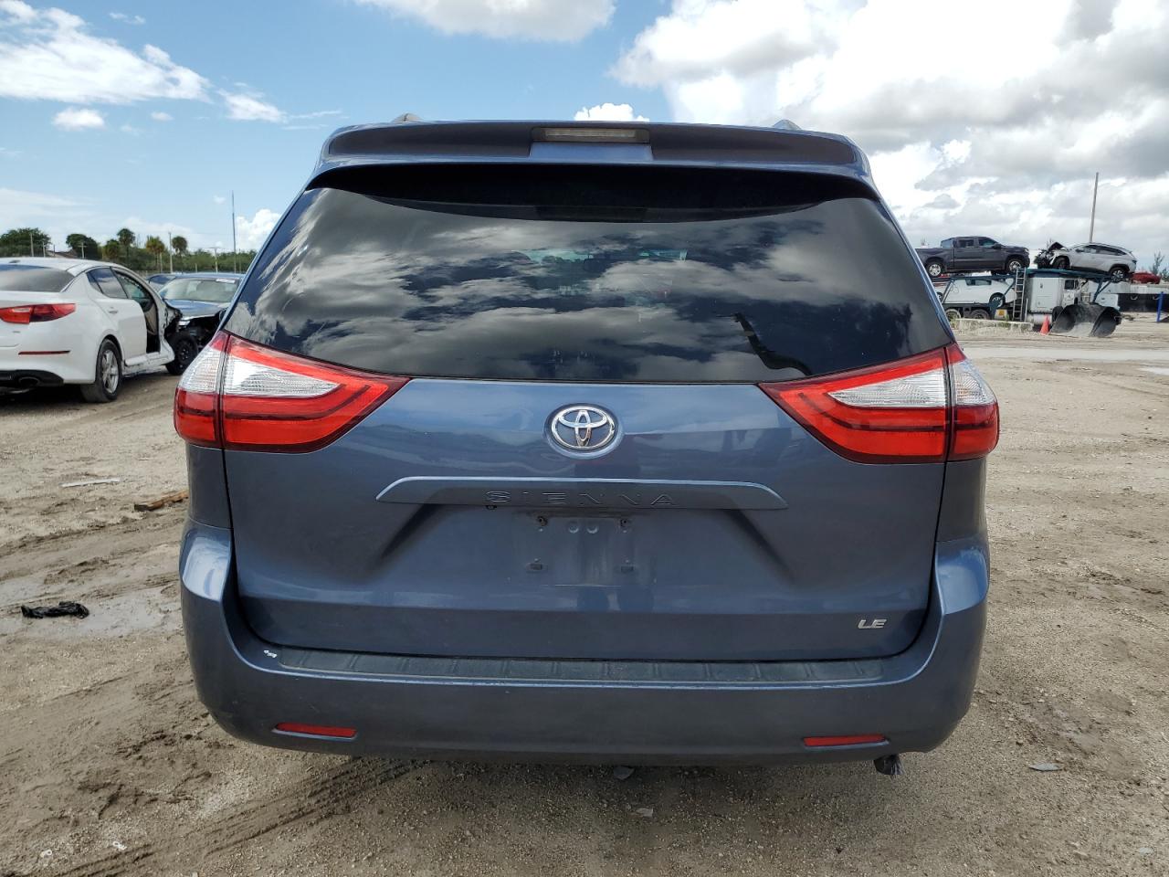 2015 Toyota Sienna Le VIN: 5TDKK3DC4FS610353 Lot: 61619944