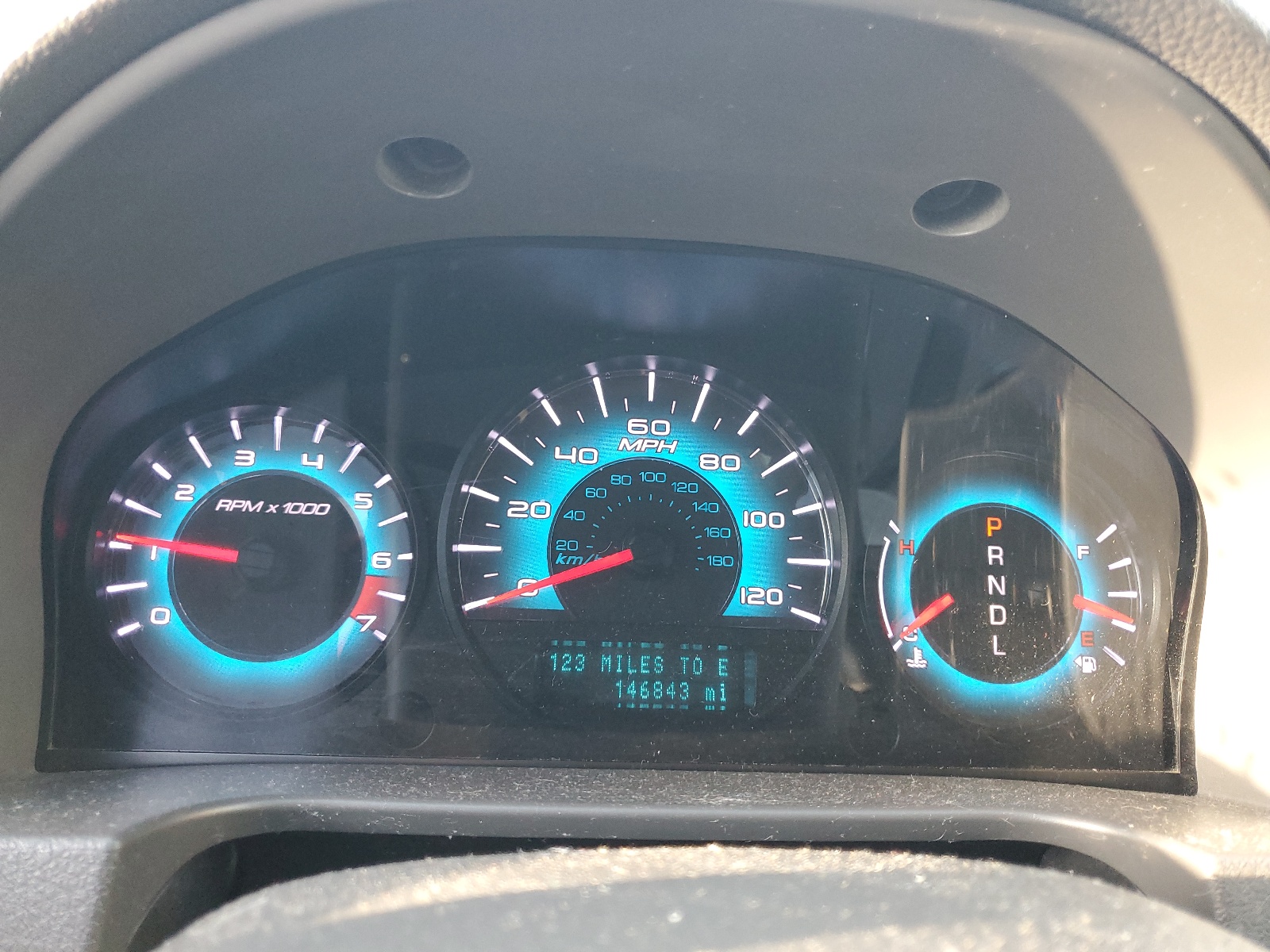 3FAHP0HA1BR184191 2011 Ford Fusion Se