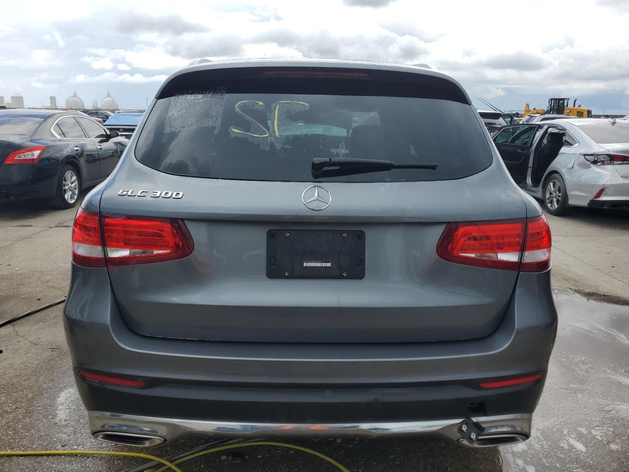 WDC0G4JB8JV031272 2018 Mercedes-Benz Glc 300