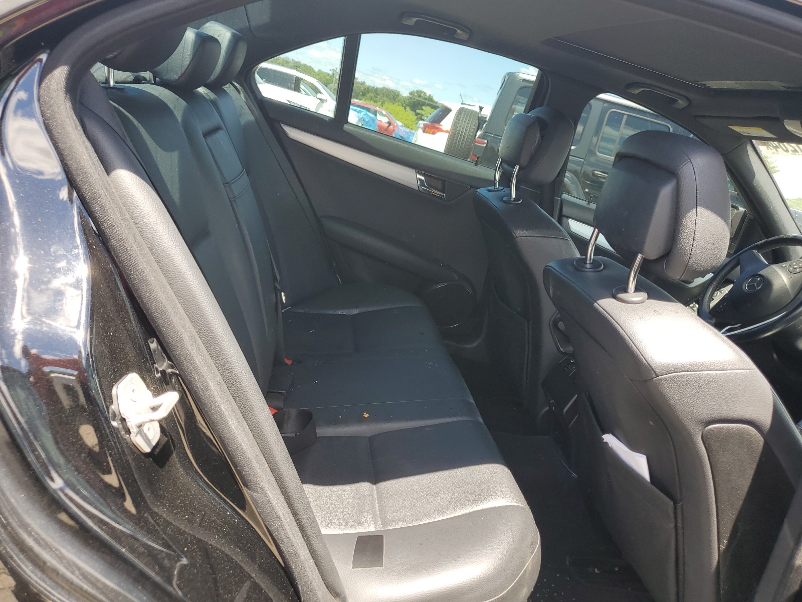 WDDGF81X29F212504 2009 Mercedes-Benz C 300 4Matic