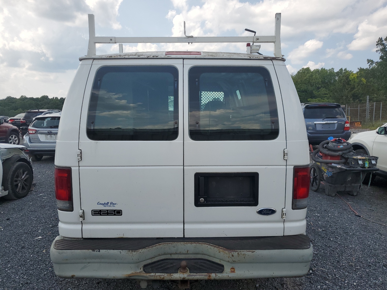 1FTNE24L33HB97209 2003 Ford Econoline E250 Van