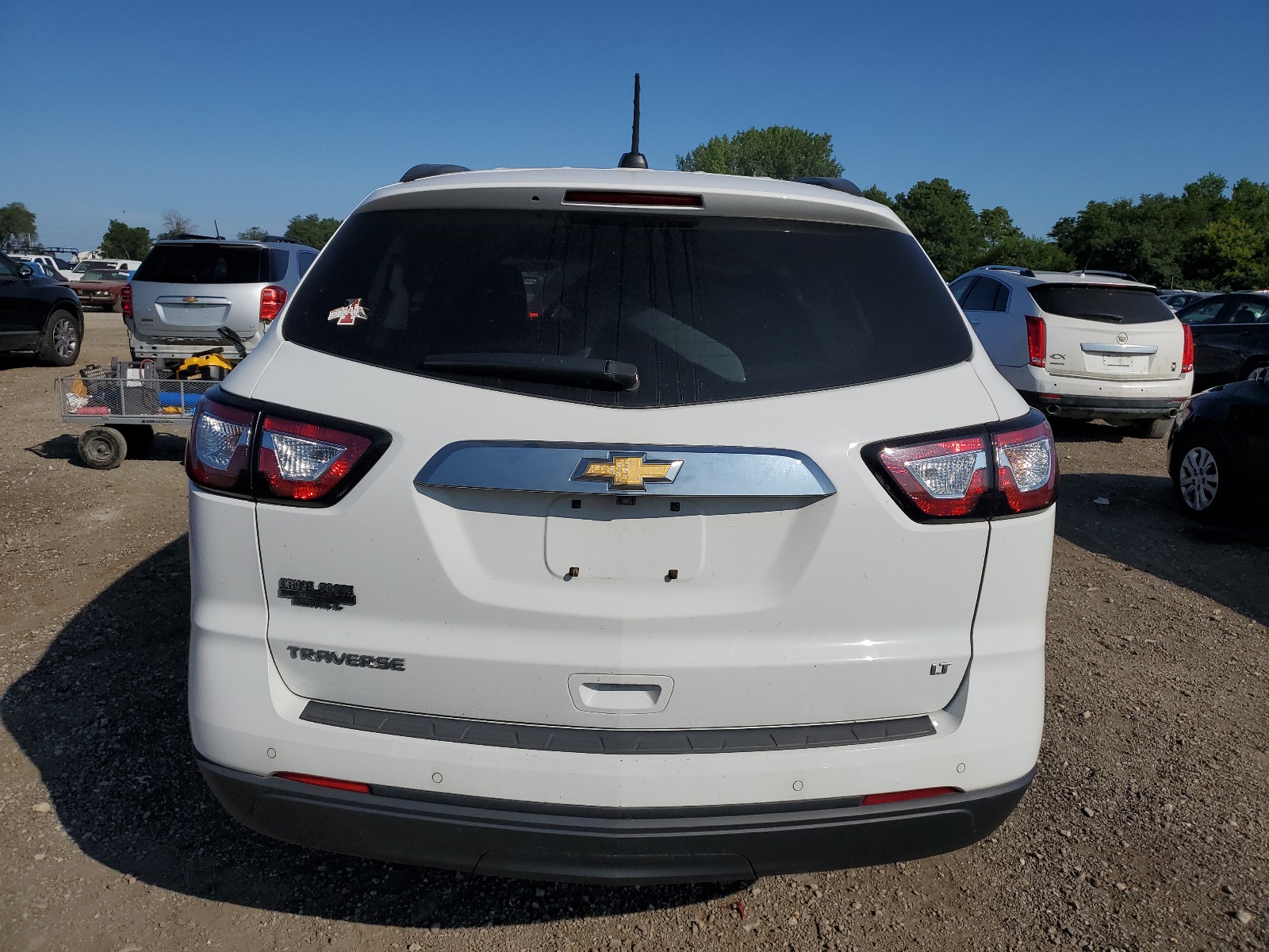 1GNKRHKD1HJ163167 2017 Chevrolet Traverse Lt