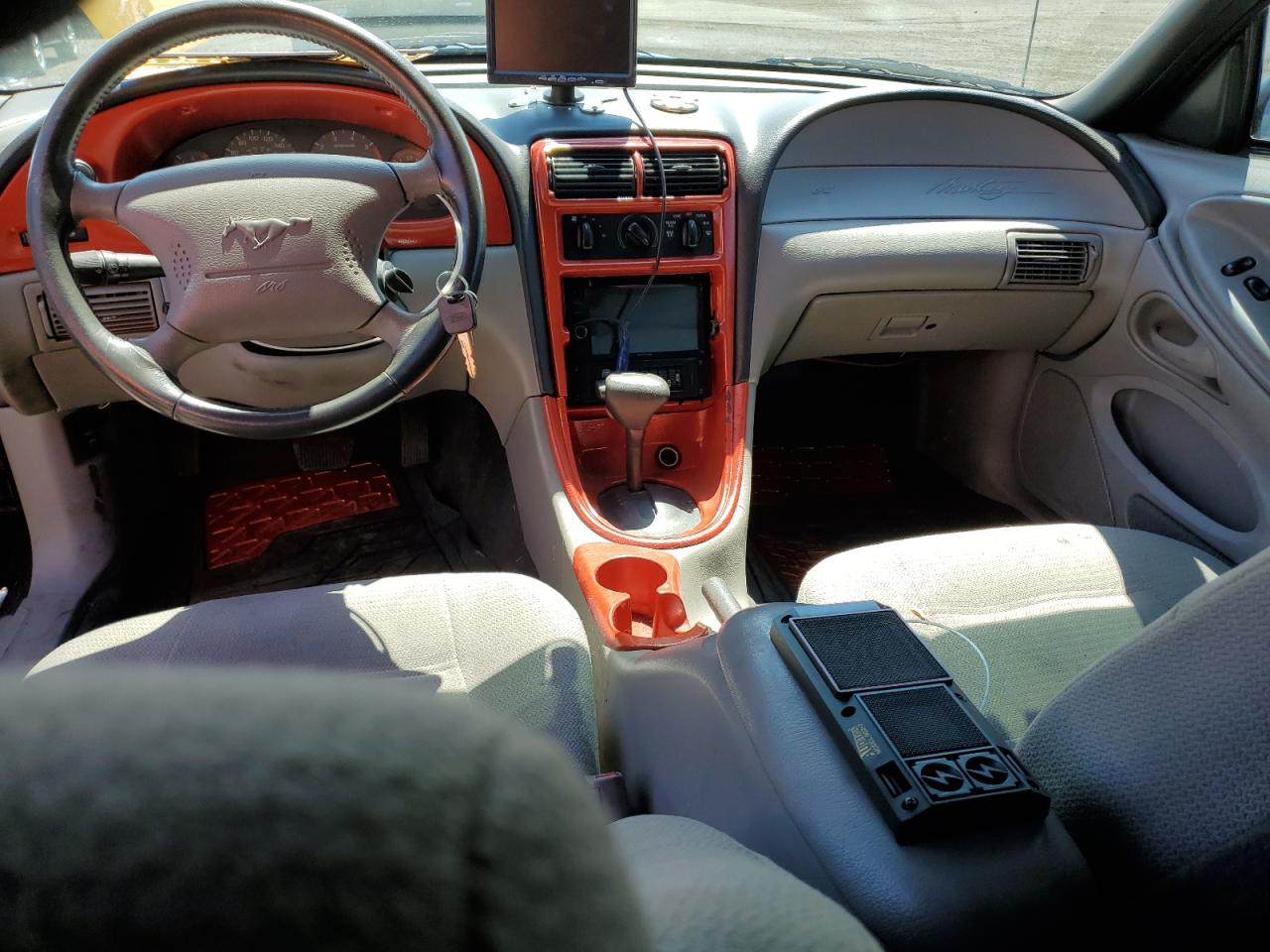 2000 Ford Mustang VIN: 1FAFP4047YF281664 Lot: 61510954