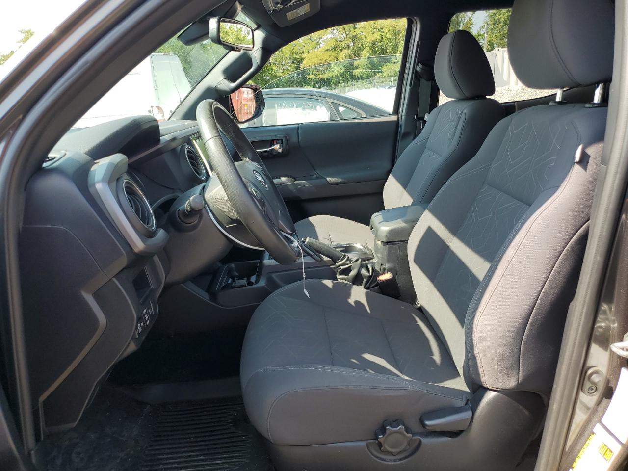 2018 Toyota Tacoma Double Cab VIN: 3TMDZ5BN4JM041176 Lot: 65587344