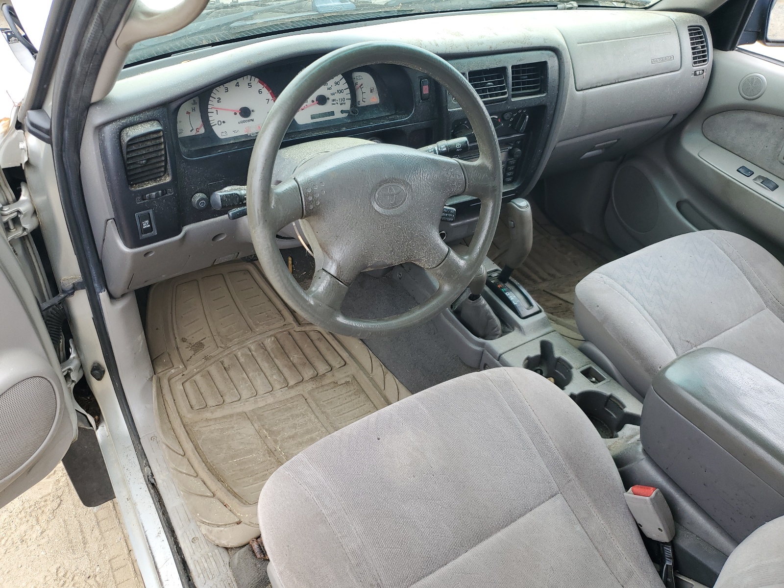 5TEWN72N02Z886823 2002 Toyota Tacoma Xtracab