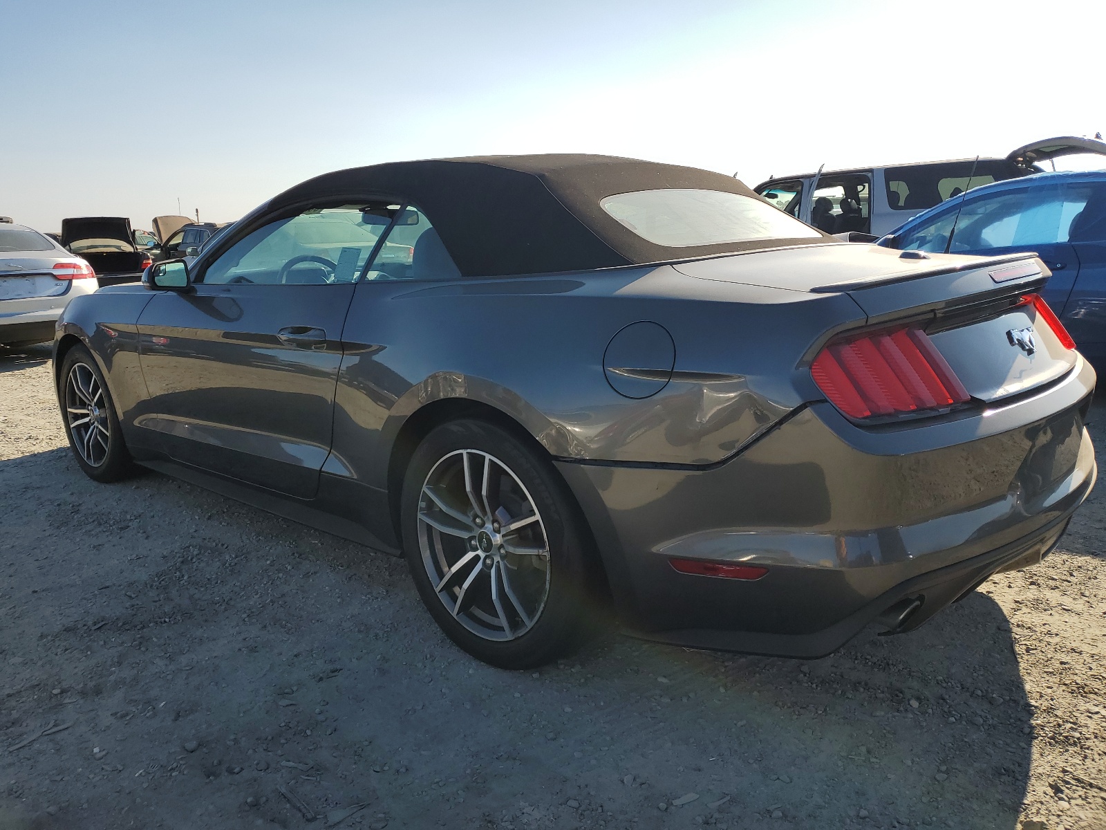 2017 Ford Mustang vin: 1FATP8UHXH5307901