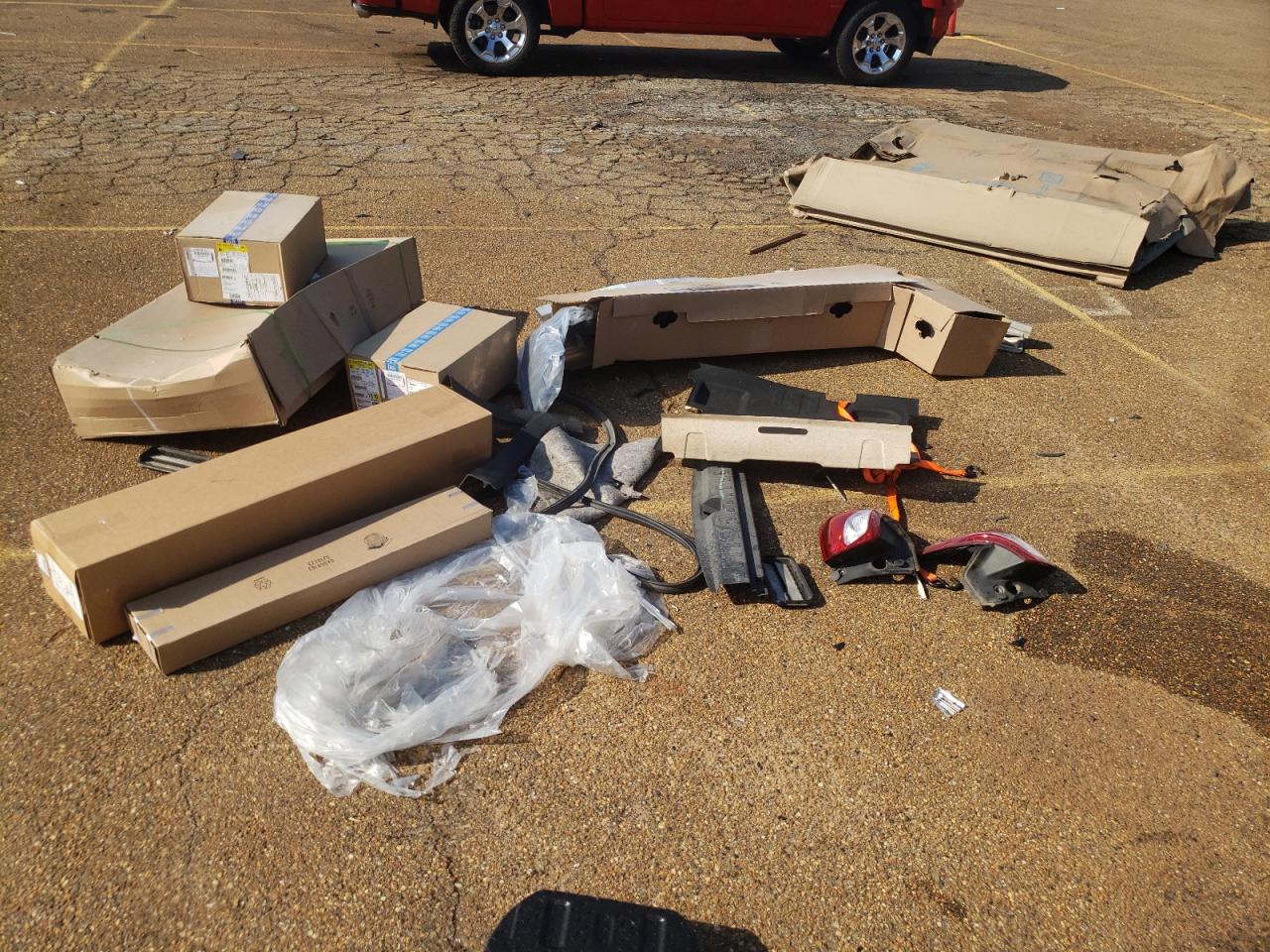 2018 Chevrolet Equinox Lt VIN: 2GNAXJEV4J6112858 Lot: 62794424