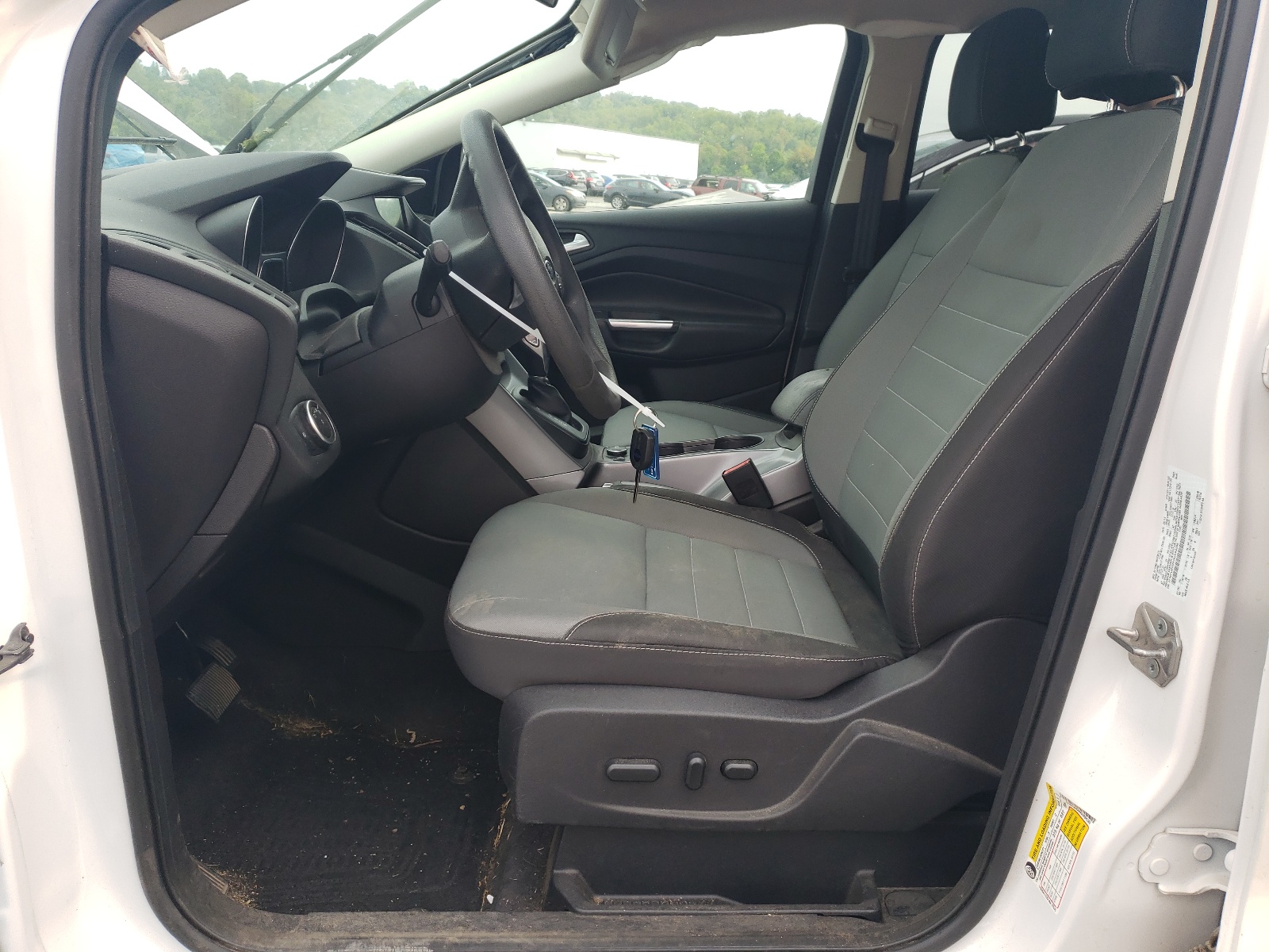 1FMCU9G99GUA94288 2016 Ford Escape Se