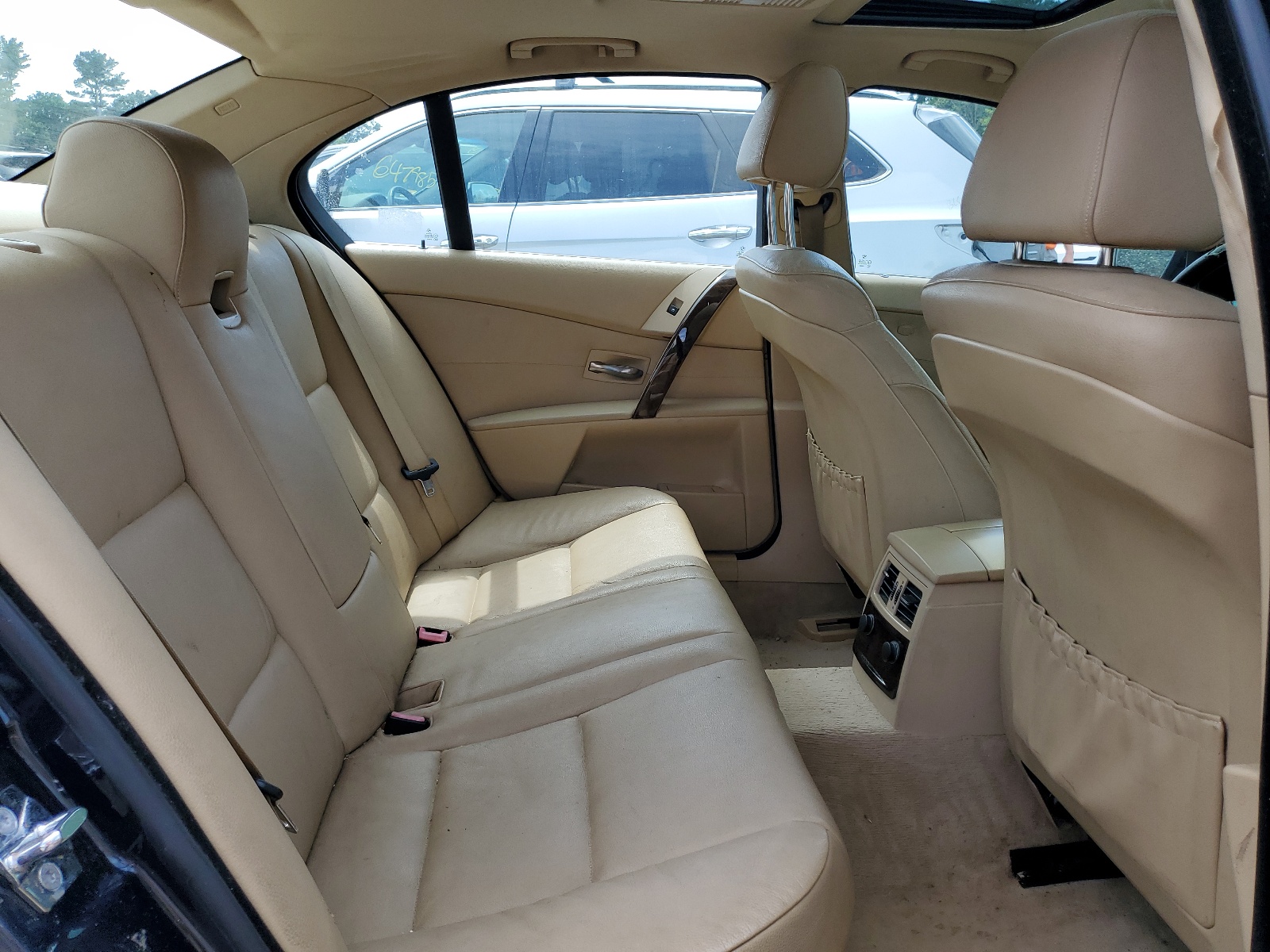 WBANF73526CG68989 2006 BMW 530 Xi