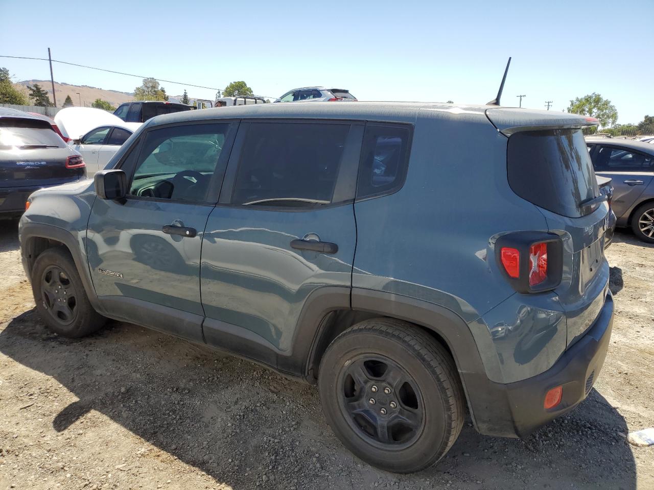 2018 Jeep Renegade - Image 2
