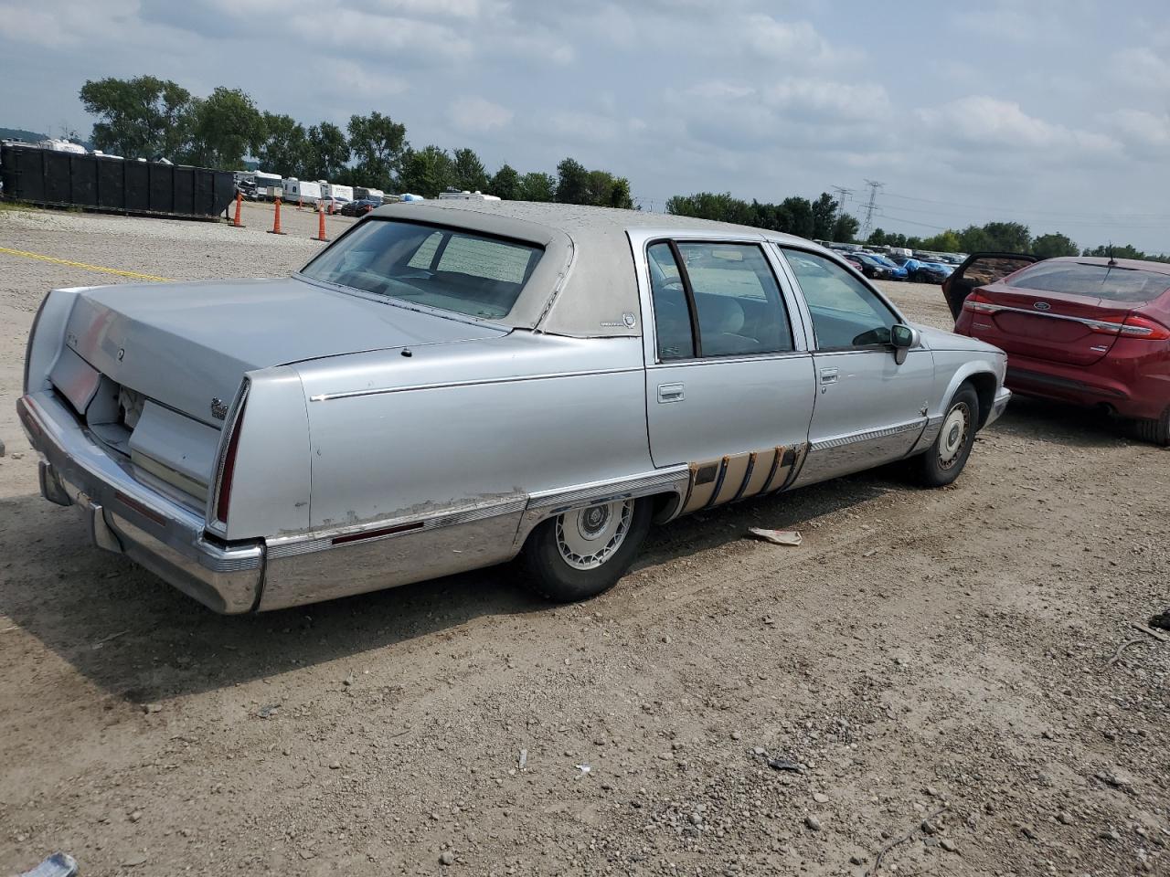 1993 Cadillac Fleetwood Chassis VIN: 1G6DW5271PR713005 Lot: 64790324