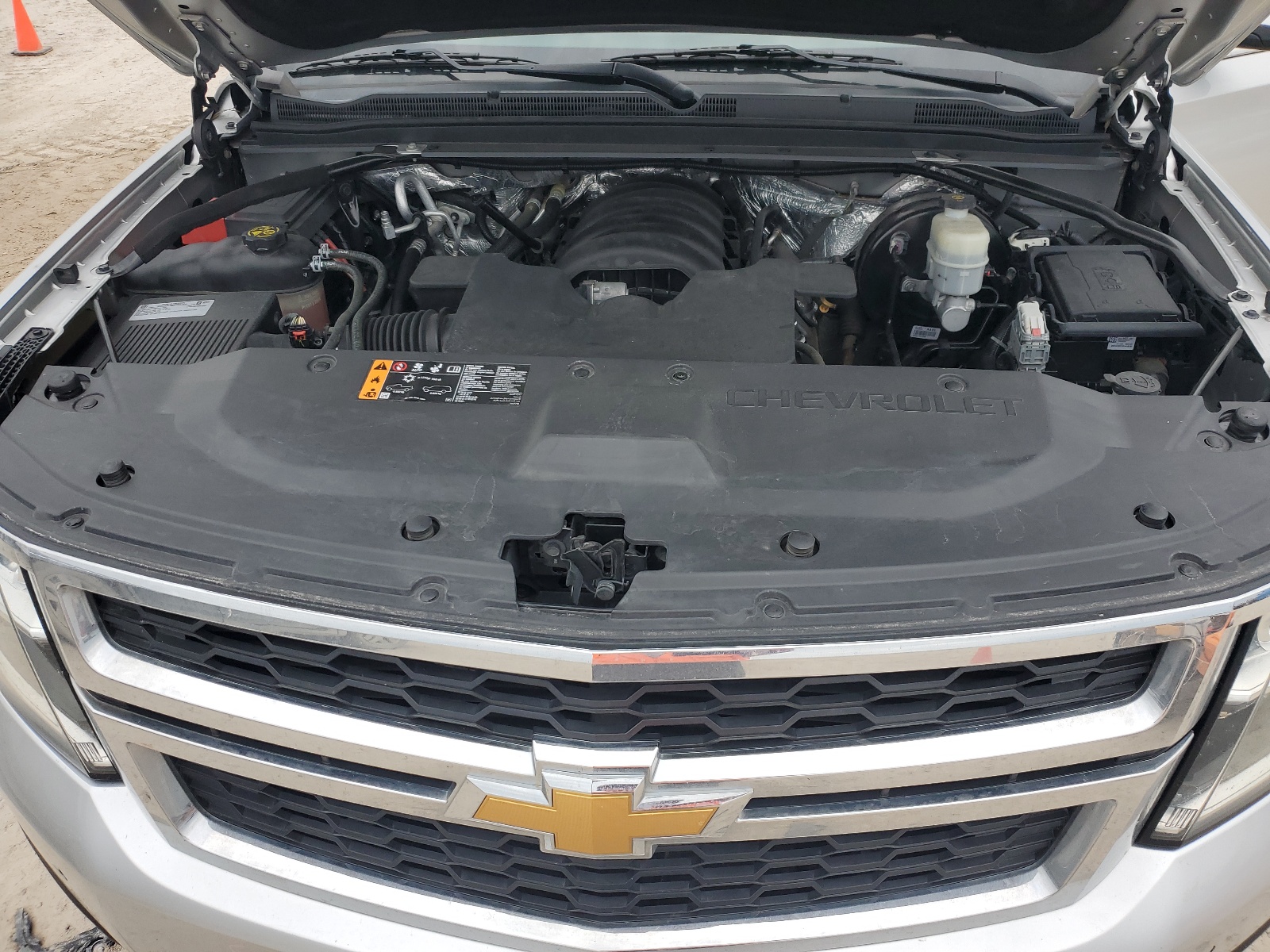 1GNSCHKC6JR149961 2018 Chevrolet Suburban C1500 Lt