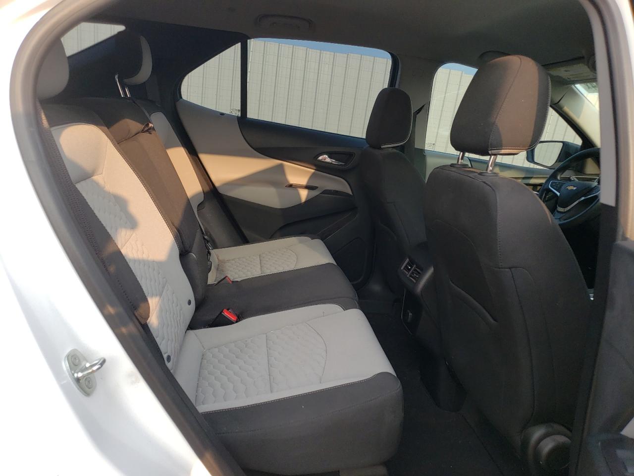 2018 Chevrolet Equinox Ls VIN: 2GNAXREV6J6143611 Lot: 63796454