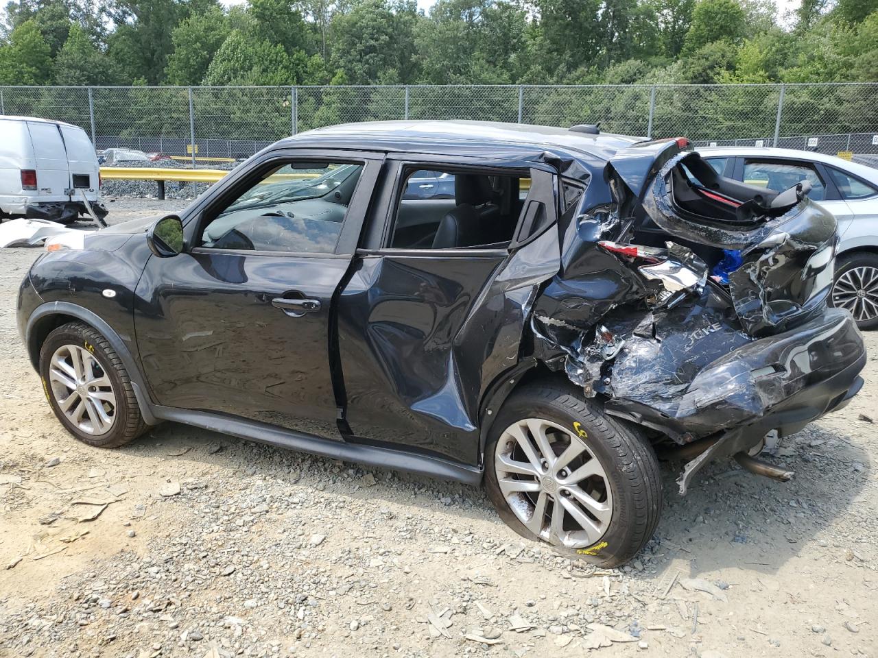 2011 Nissan Juke S VIN: JN8AF5MVXBT008277 Lot: 62669484