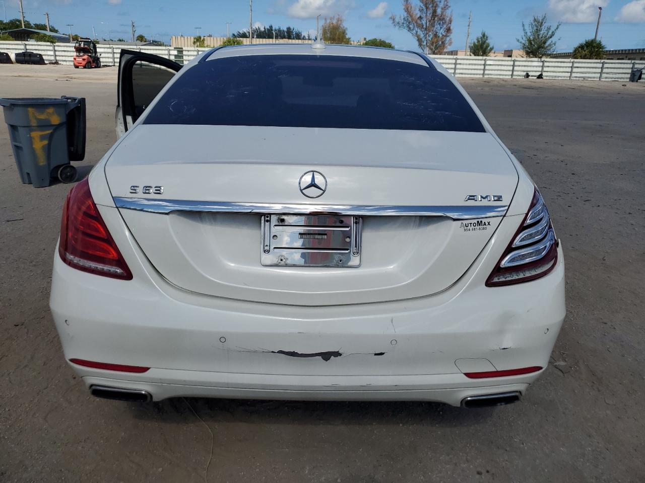 2015 Mercedes-Benz S 550 4Matic VIN: WDDUG8FB1FA083404 Lot: 65045924