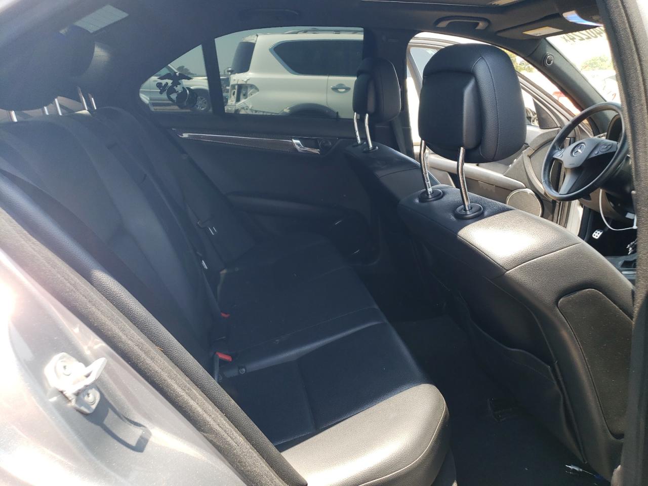 2011 Mercedes-Benz C 300 VIN: WDDGF5EB5BR167110 Lot: 62940224