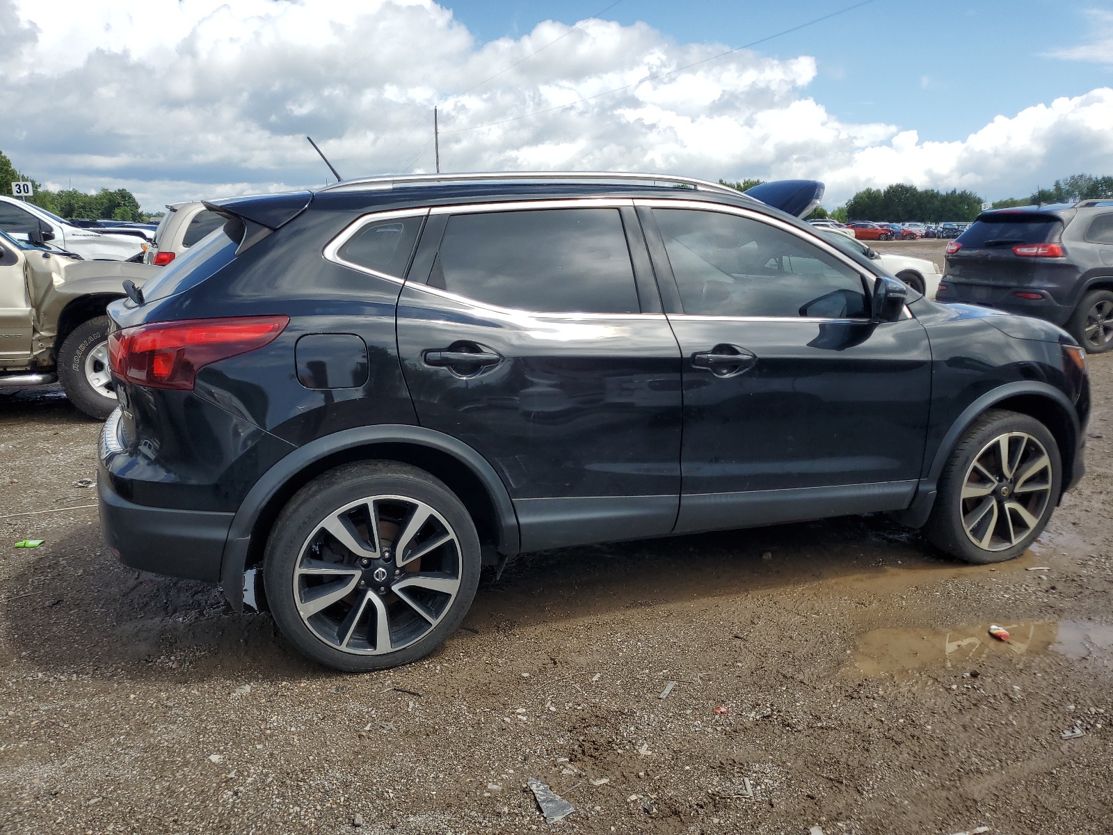 2019 Nissan Rogue Sport S vin: JN1BJ1CR4KW620469