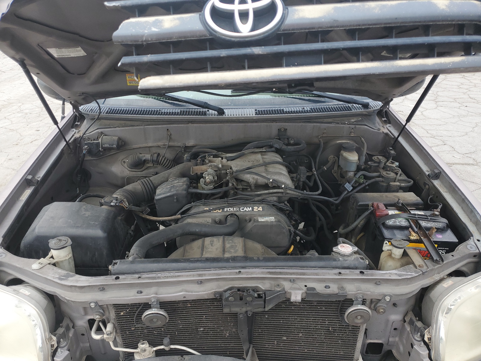 5TBJN3213YS029992 2000 Toyota Tundra