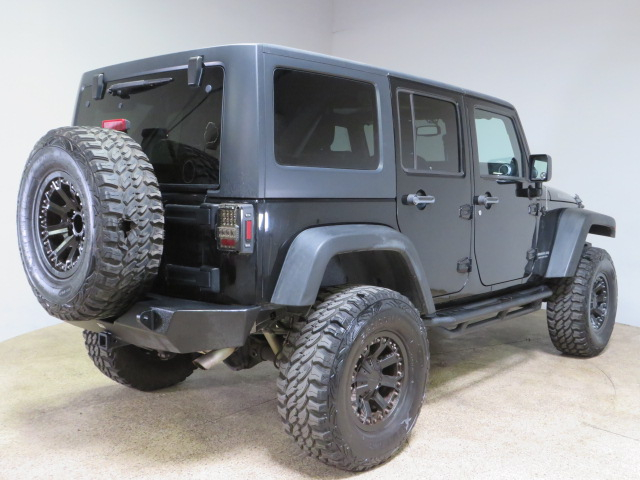 2014 Jeep Wrangler Unlimited Rubicon vin: 1C4HJWFG3EL119643