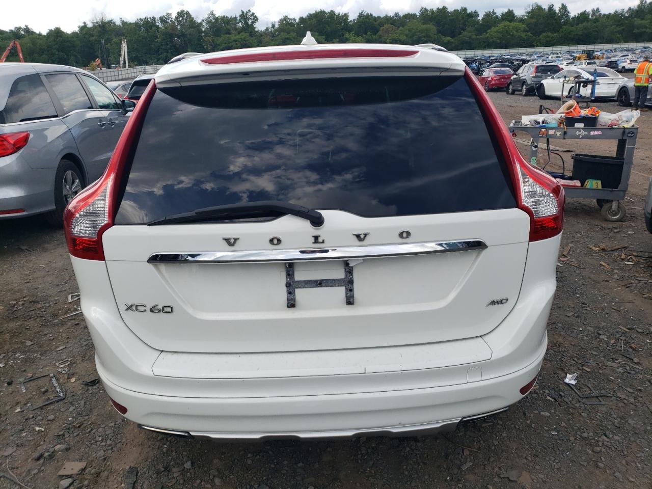 2014 Volvo Xc60 3.2 VIN: YV4940DZ4E2512972 Lot: 62688544