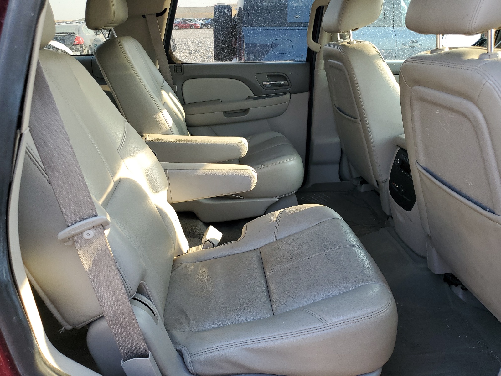 1GNUKBE00AR116397 2010 Chevrolet Tahoe K1500 Lt