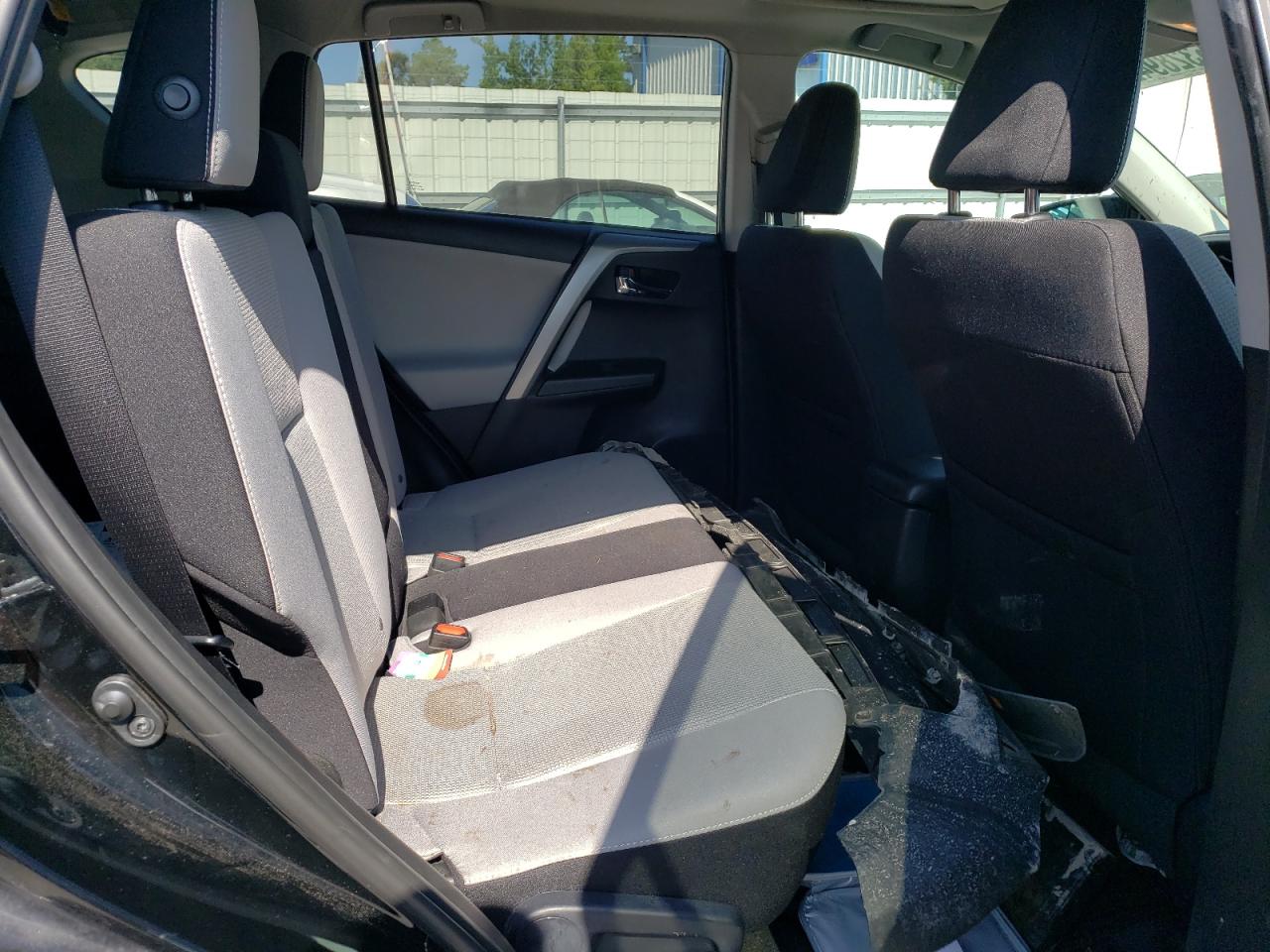 2017 Toyota Rav4 Xle VIN: 2T3RFREVXHW612017 Lot: 63289424