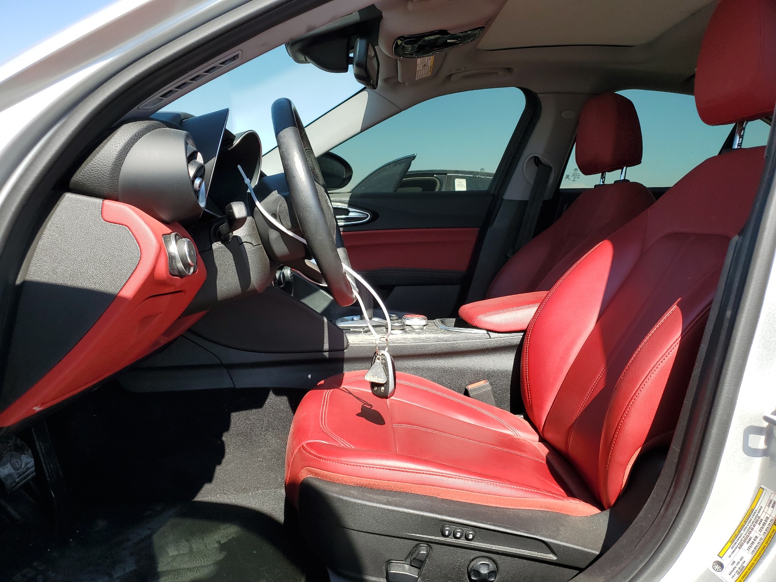 ZARFAMAN2L7637269 2020 Alfa Romeo Giulia