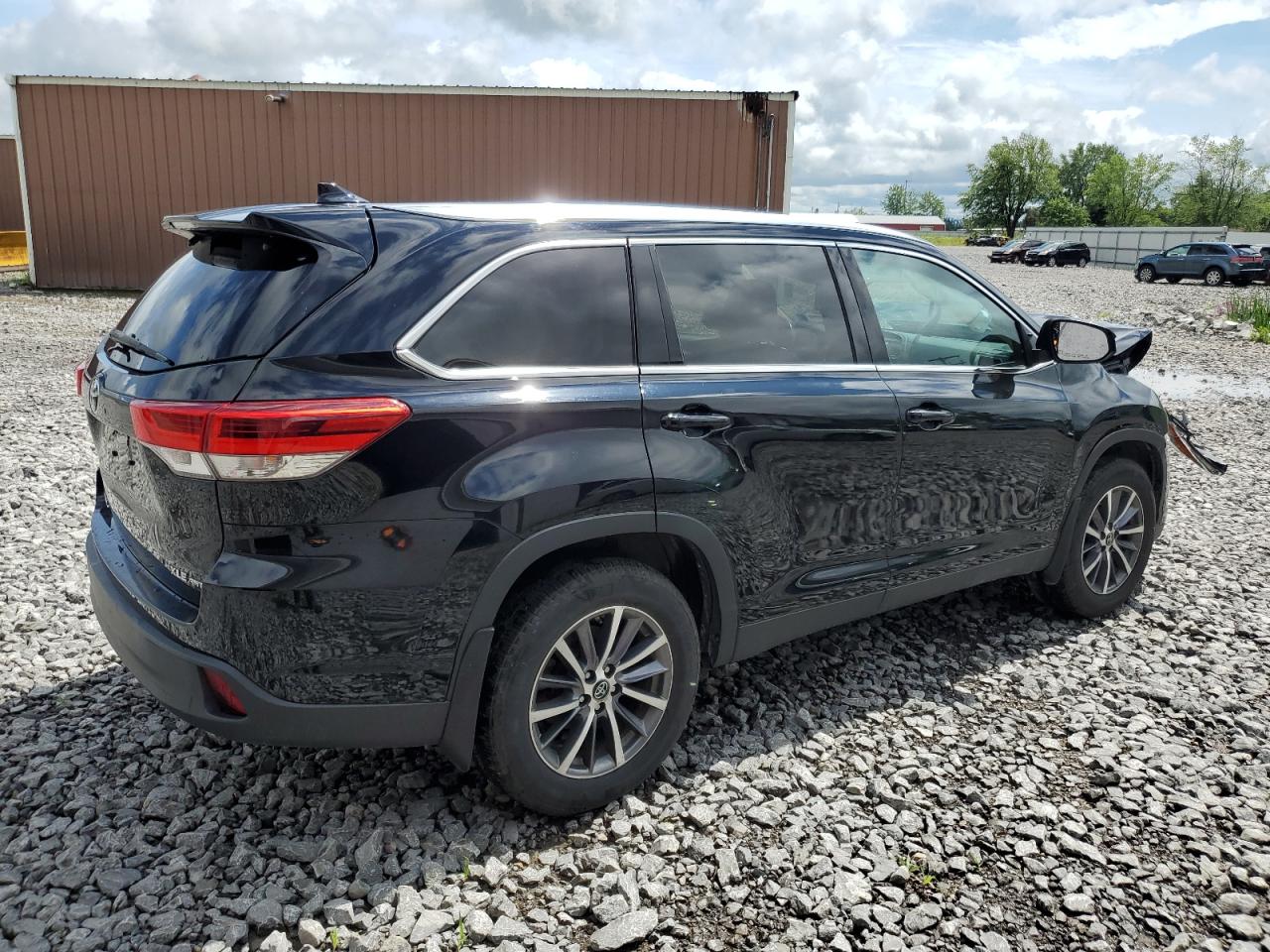 2019 Toyota Highlander Se VIN: 5TDJZRFH8KS582540 Lot: 63205464