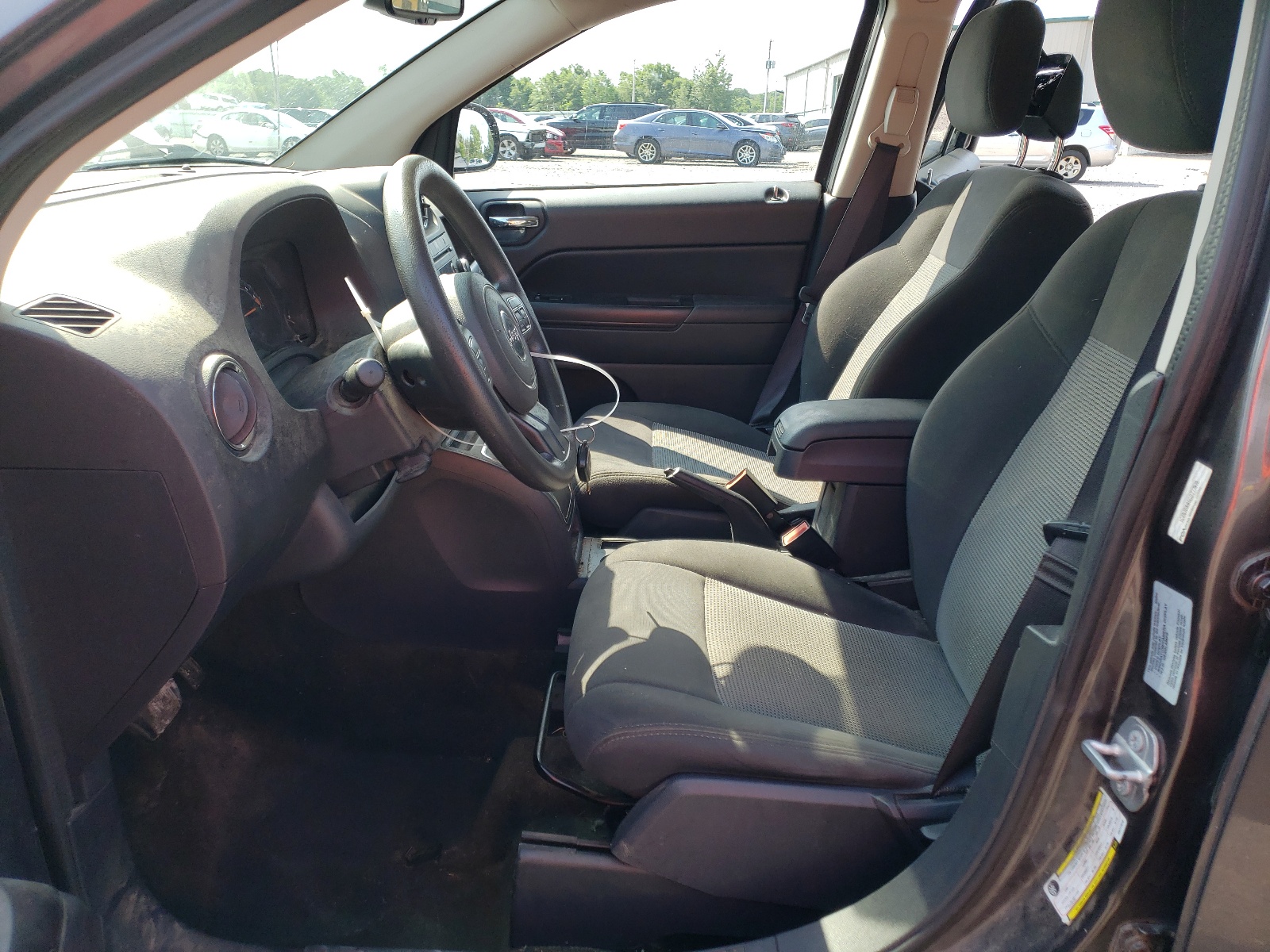 1C4NJDBB5GD777978 2016 Jeep Compass Sport