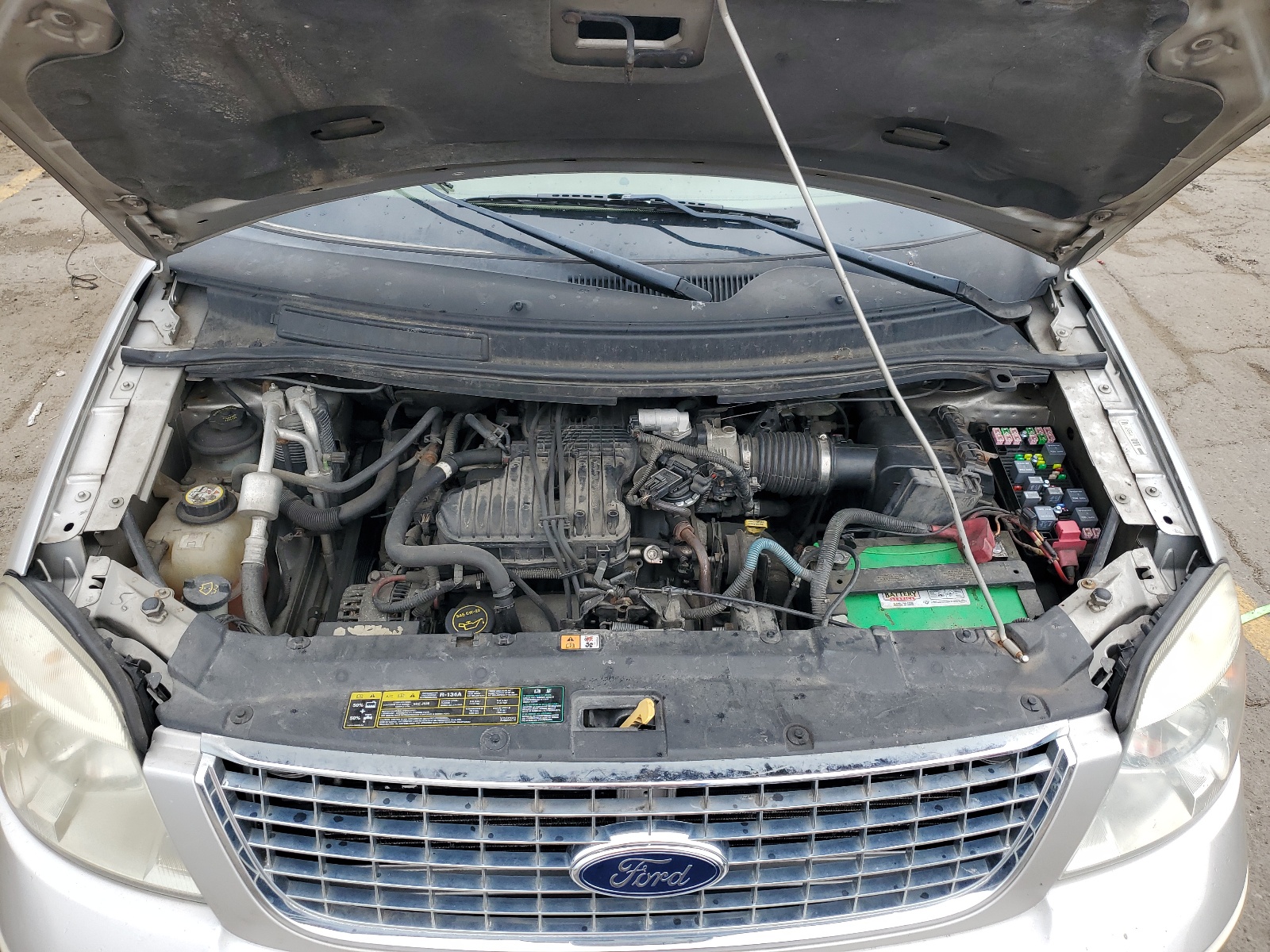 2FMZA58244BB08791 2004 Ford Freestar Limited