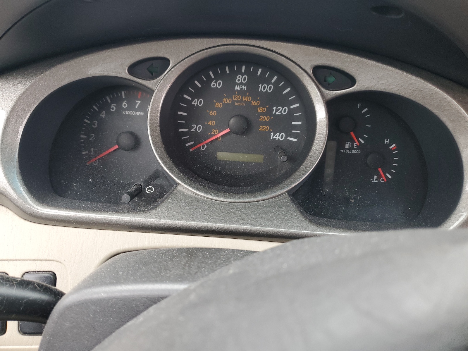 JTEGD21AX20022267 2002 Toyota Highlander