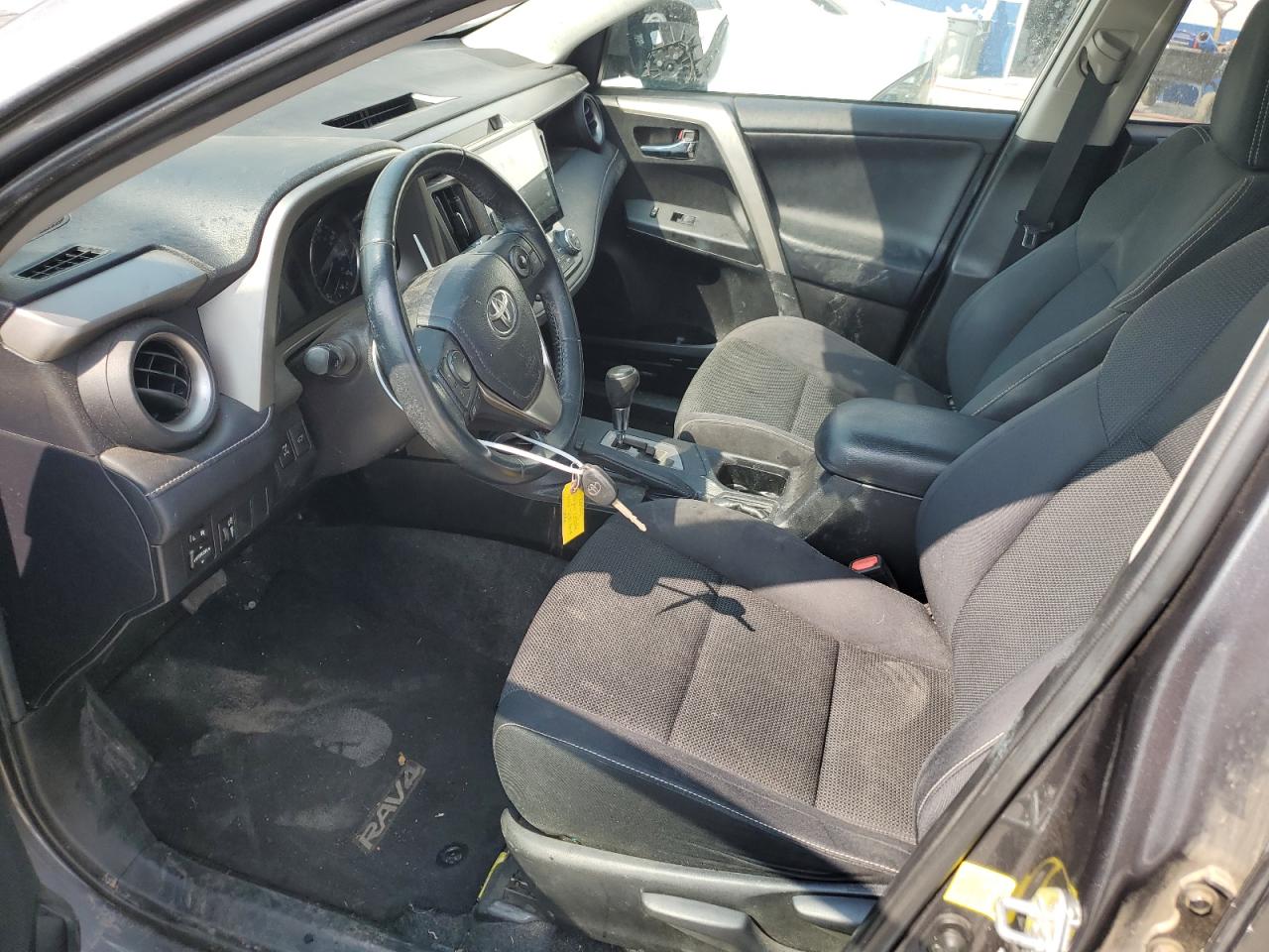 2016 Toyota Rav4 Xle VIN: 2T3RFREV2GW472883 Lot: 63711734