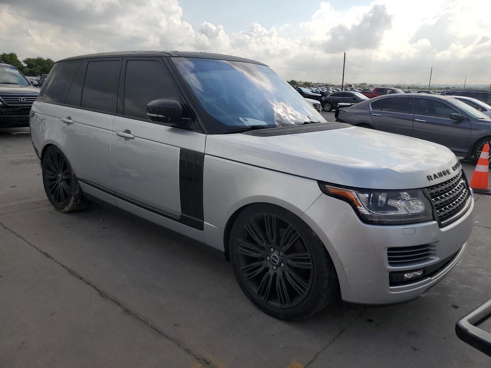 2016 Land Rover Range Rover Hse vin: SALGS2KF3GA255681