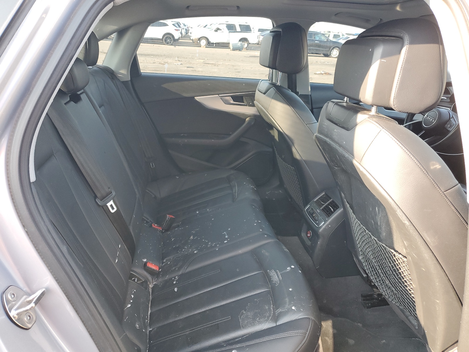 WAUENAF4XJN006915 2018 Audi A4 Premium Plus