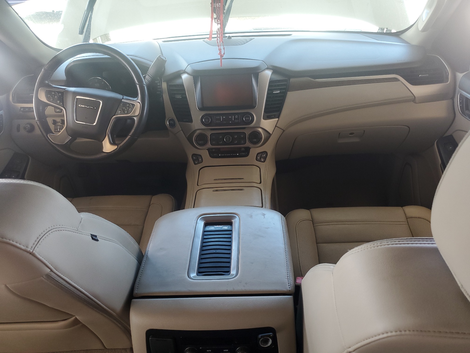 1GKS1CKJ9KR320515 2019 GMC Yukon Denali