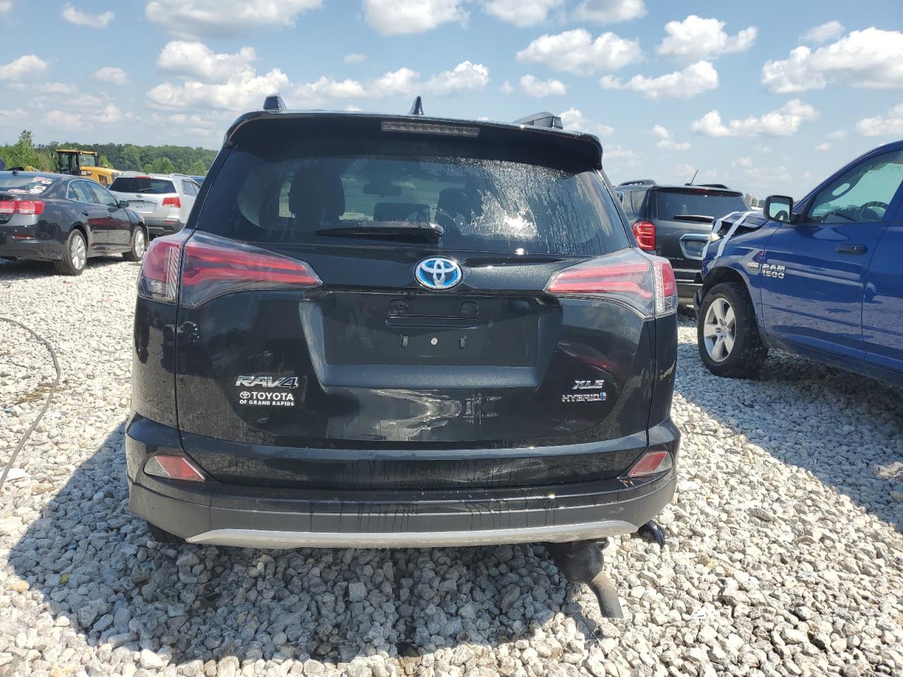 2017 Toyota Rav4 Hv Le VIN: JTMRJREVXHD130014 Lot: 62882304