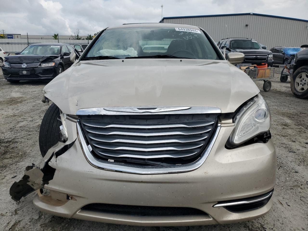2013 Chrysler 200 - Image 5