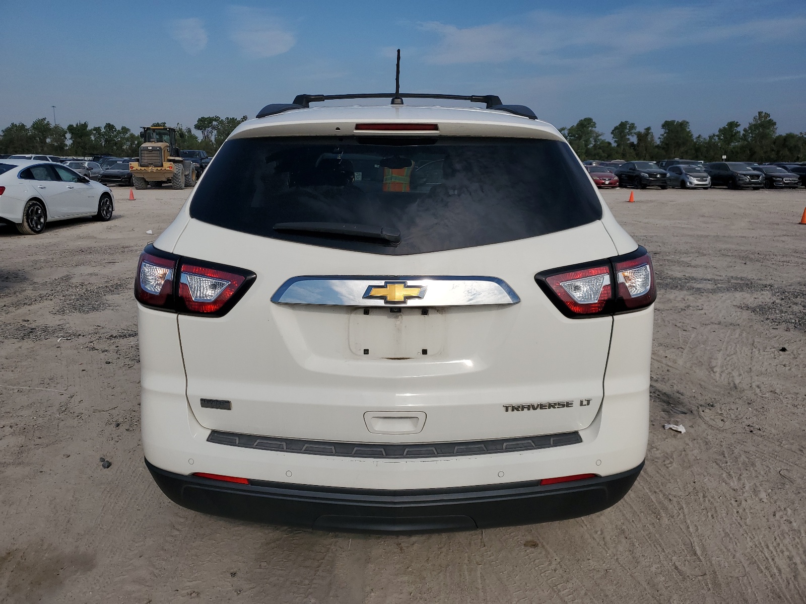 1GNKRHKD1FJ228984 2015 Chevrolet Traverse Lt