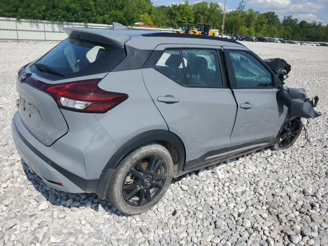2022 Nissan Kicks - Image 3