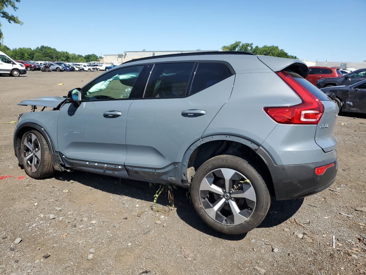 2023 Volvo Xc40 Plus VIN: YV4L12UW2P2950912 Lot: 64445404