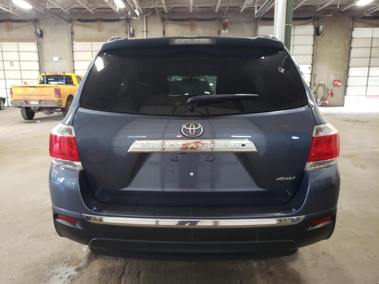 2012 Toyota Highlander Base VIN: 5TDBK3EH1CS158853 Lot: 65418634