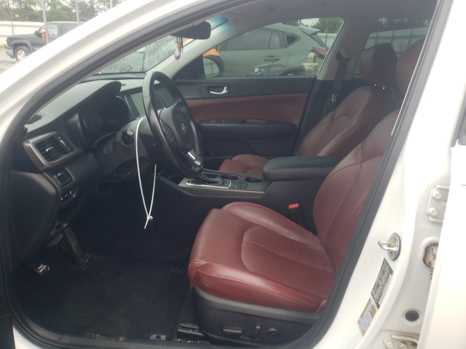 5XXGT4L10HG170645 2017 Kia Optima Lx