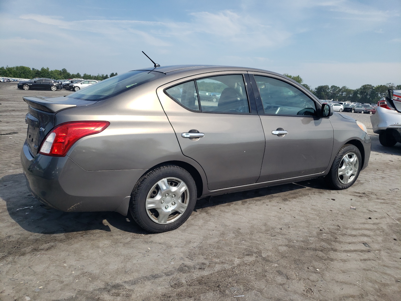 2014 Nissan Versa S vin: 3N1CN7AP7EL820186