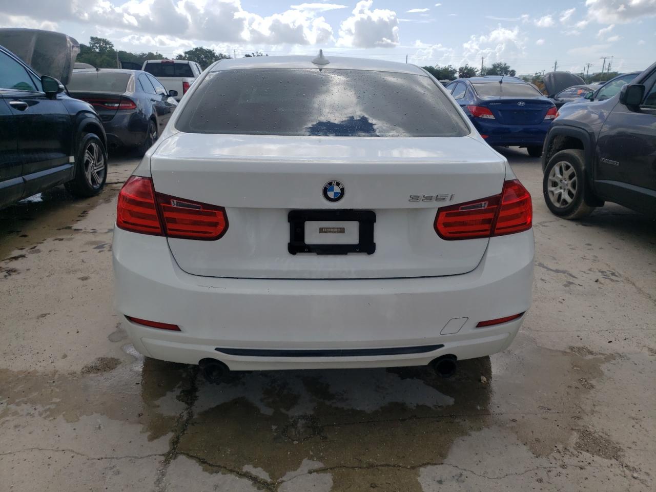 WBA3A9C5XEF477607 2014 BMW 335 I