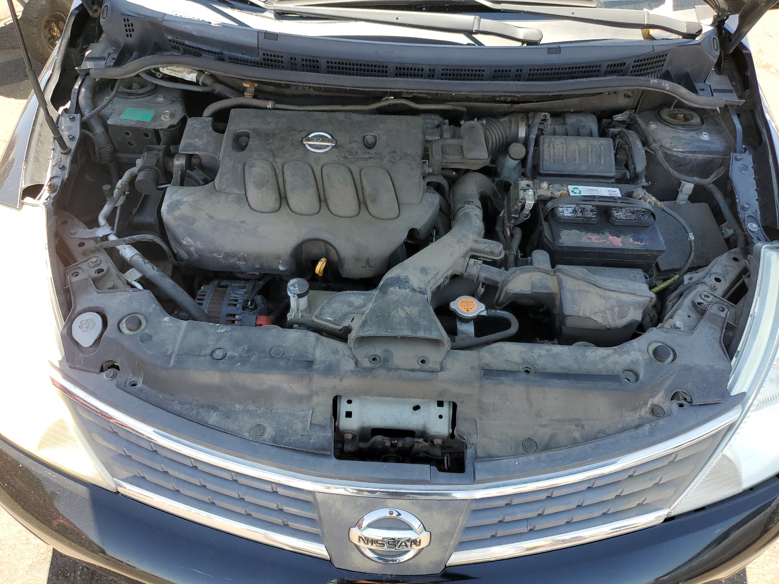 3N1BC13E28L386869 2008 Nissan Versa S