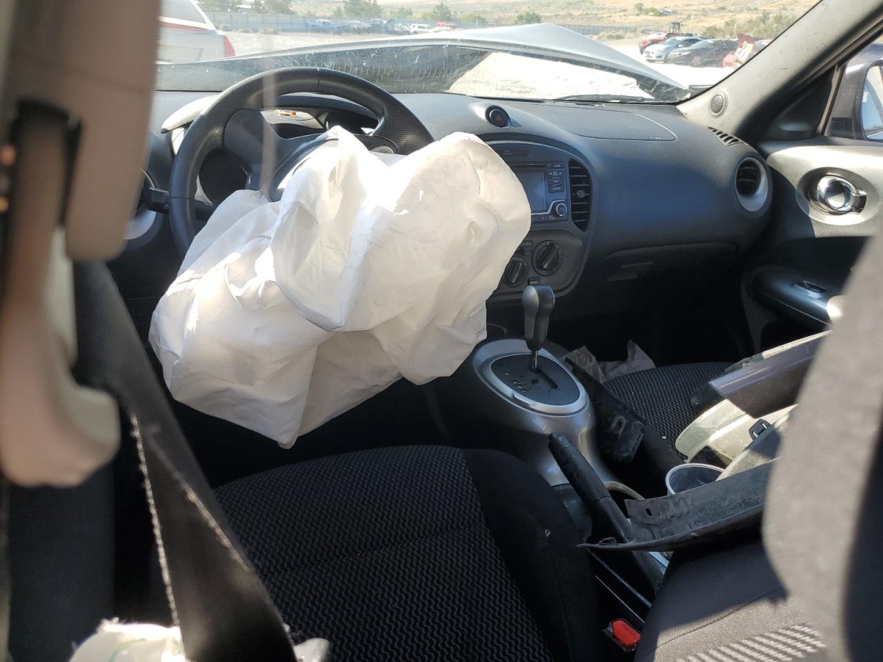 2015 Nissan Juke S VIN: JN8AF5MV8FT563511 Lot: 61962884