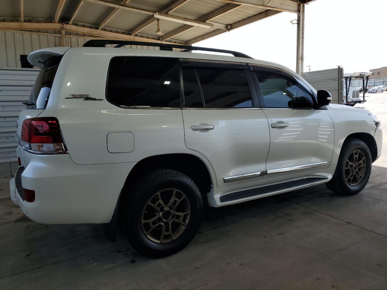 2020 Toyota Land Cruiser Vx-R VIN: JTMCY7AJ6L4086756 Lot: 65809234