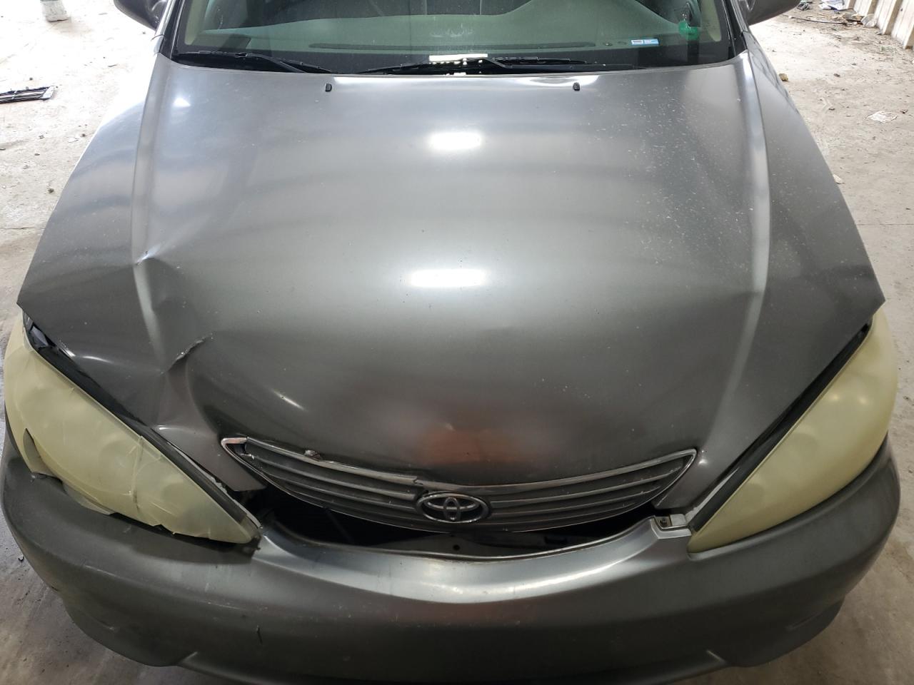 2005 Toyota Camry Le VIN: 4T1BE32K25U554999 Lot: 62742224