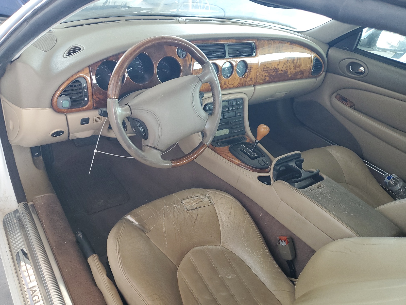 SAJJA42C8YNA01822 2000 Jaguar Xk8